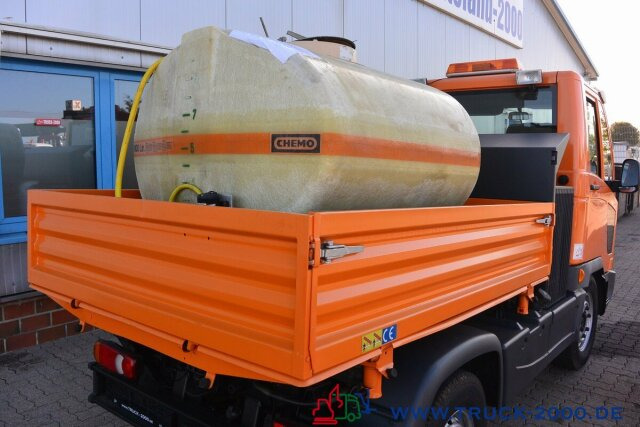 Multicar M30 4x4 Leitpfostenwaschanlage + 1.000 Ltr Tank - Tipper, Municipal/ Special vehicle: picture 5 Multicar M30 4x4 Leitpfostenwaschanlage + 1.000 Ltr Tank - Tipper, Municipal/ Special vehicle: picture 5