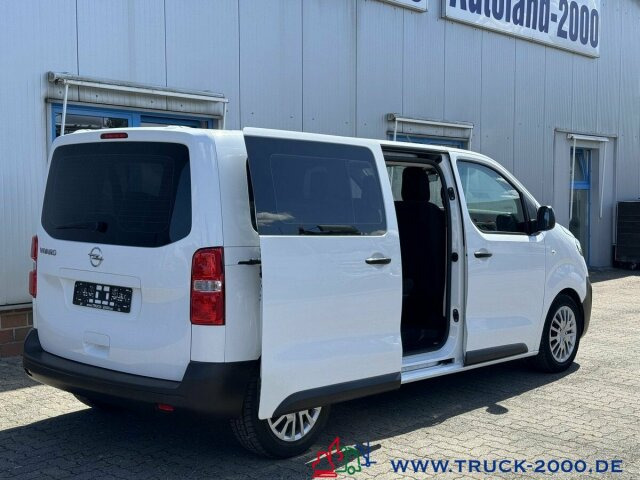 Leasing of Opel Vivaro 9 Sitzer Klima vorne & hinten Navi + DAB Opel Vivaro 9 Sitzer Klima vorne & hinten Navi + DAB: picture 12