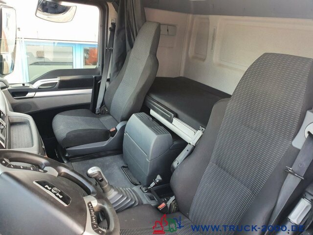 MAN TGS 18.360 Atlas Kran 165.2E+Funkfernbedienung - Tractor unit: picture 4 MAN TGS 18.360 Atlas Kran 165.2E+Funkfernbedienung - Tractor unit: picture 4