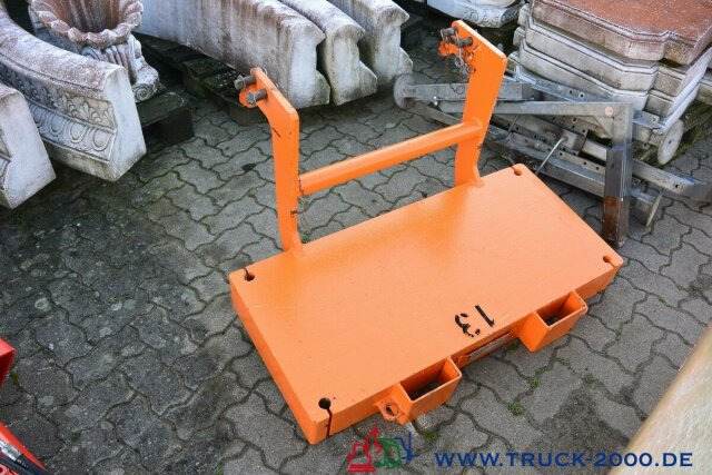 Multicar Dücker Uni Arm UNA 200 Ausleger + Kontergewicht - Van: picture 5 Multicar Dücker Uni Arm UNA 200 Ausleger + Kontergewicht - Van: picture 5
