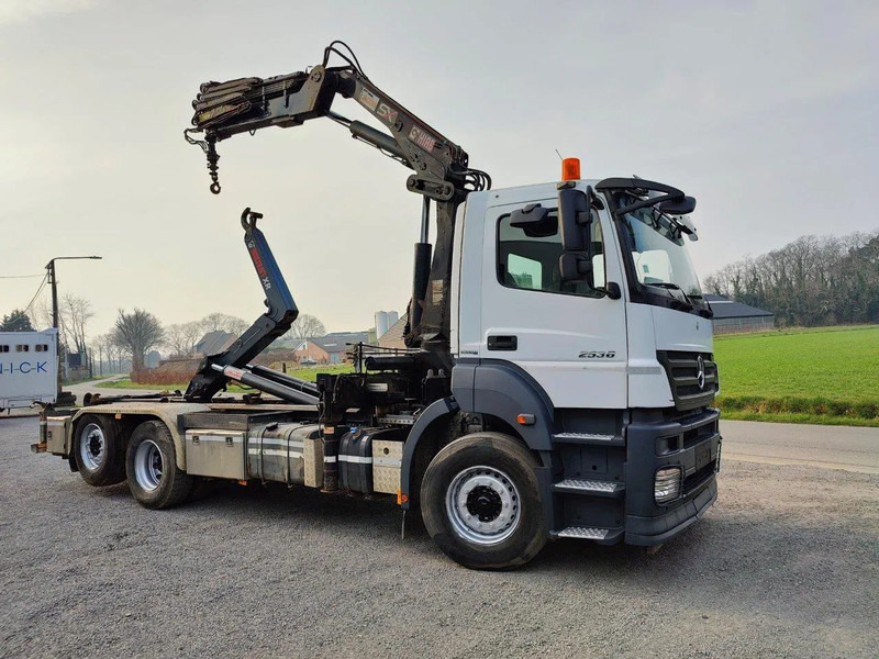 Mercedes-Benz Axor 2536 Euro5 container multilift crane HIAB 220 - Hook lift truck, Crane truck: picture 2 Mercedes-Benz Axor 2536 Euro5 container multilift crane HIAB 220 - Hook lift truck, Crane truck: picture 2