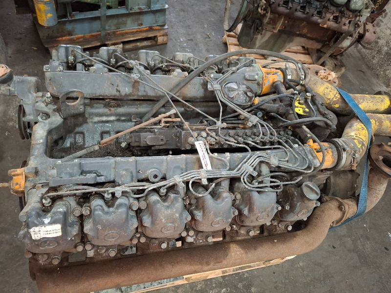 Mercedes-Benz OM424 - Engine: picture 1 Mercedes-Benz OM424 - Engine: picture 1