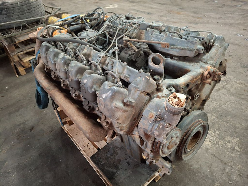 Mercedes-Benz OM424 - Engine: picture 3 Mercedes-Benz OM424 - Engine: picture 3