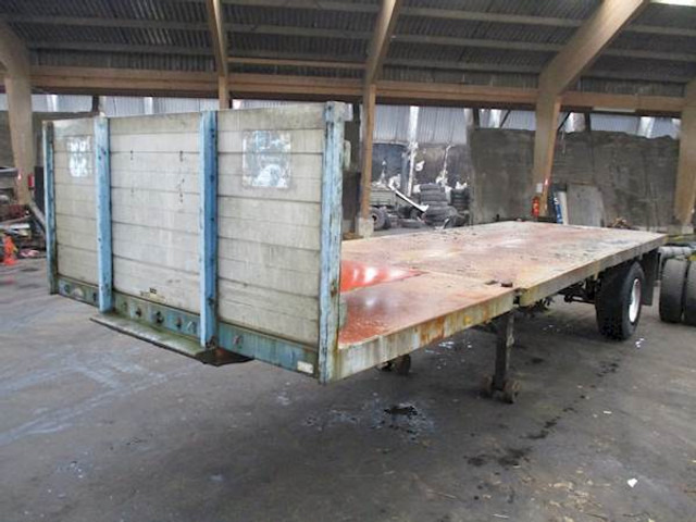 RAAF R016 - Container transporter/ Swap body semi-trailer: picture 1 RAAF R016 - Container transporter/ Swap body semi-trailer: picture 1