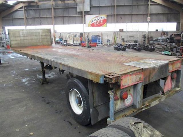 RAAF R016 - Container transporter/ Swap body semi-trailer: picture 4 RAAF R016 - Container transporter/ Swap body semi-trailer: picture 4