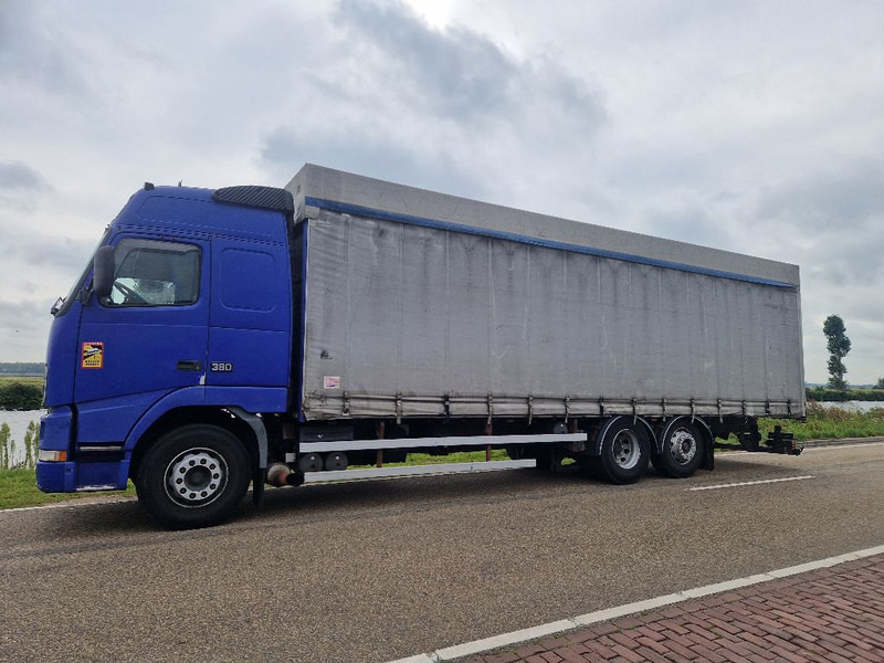 Curtainsider truck Volvo FH 12 380: picture 19