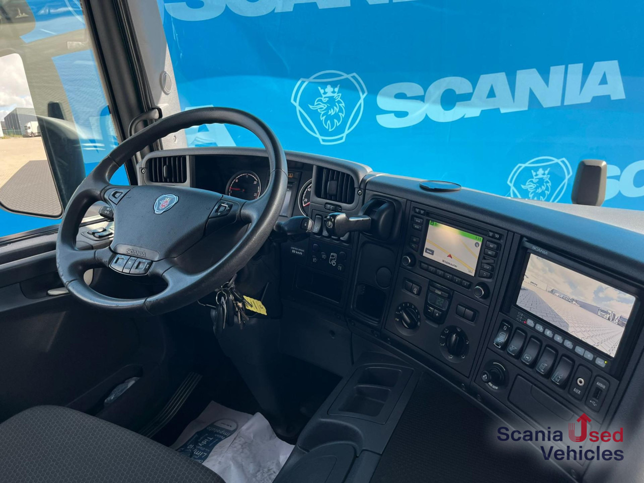 SCANIA P 320 DB6x2*4MNB RETARDER FULL AIR 8T TAIL LIFT 2T - Box truck: picture 5 SCANIA P 320 DB6x2*4MNB RETARDER FULL AIR 8T TAIL LIFT 2T - Box truck: picture 5