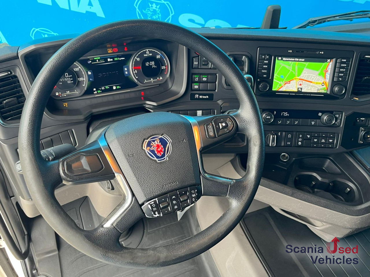 SCANIA R 410 B6x2*4NB LNG RETARDER FRIGO CHEREAU 765x250x - Refrigerator truck: picture 4 SCANIA R 410 B6x2*4NB LNG RETARDER FRIGO CHEREAU 765x250x - Refrigerator truck: picture 4