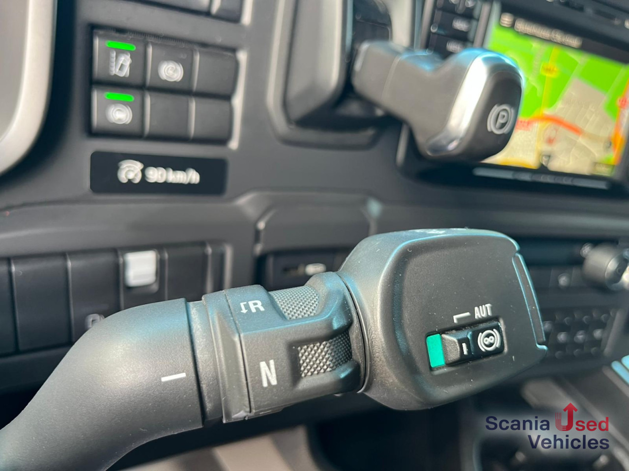 SCANIA R 410 B6x2*4NB LNG RETARDER FRIGO CHEREAU 765x250x - Refrigerator truck: picture 5 SCANIA R 410 B6x2*4NB LNG RETARDER FRIGO CHEREAU 765x250x - Refrigerator truck: picture 5