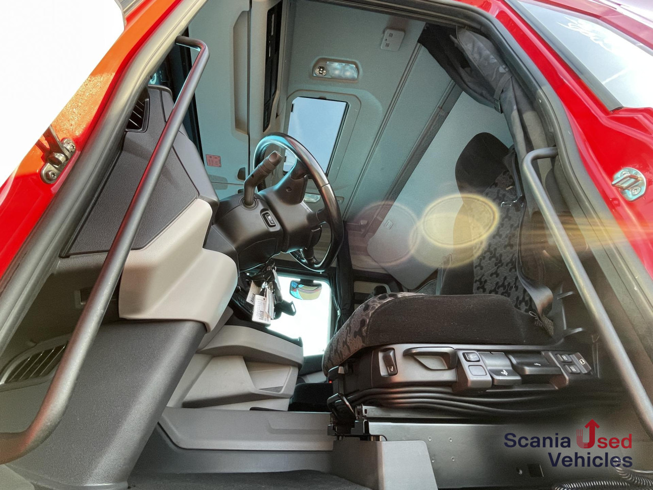 SCANIA R 410 A4x2NA RETARDER LED NAVI - Tractor unit: picture 4 SCANIA R 410 A4x2NA RETARDER LED NAVI - Tractor unit: picture 4
