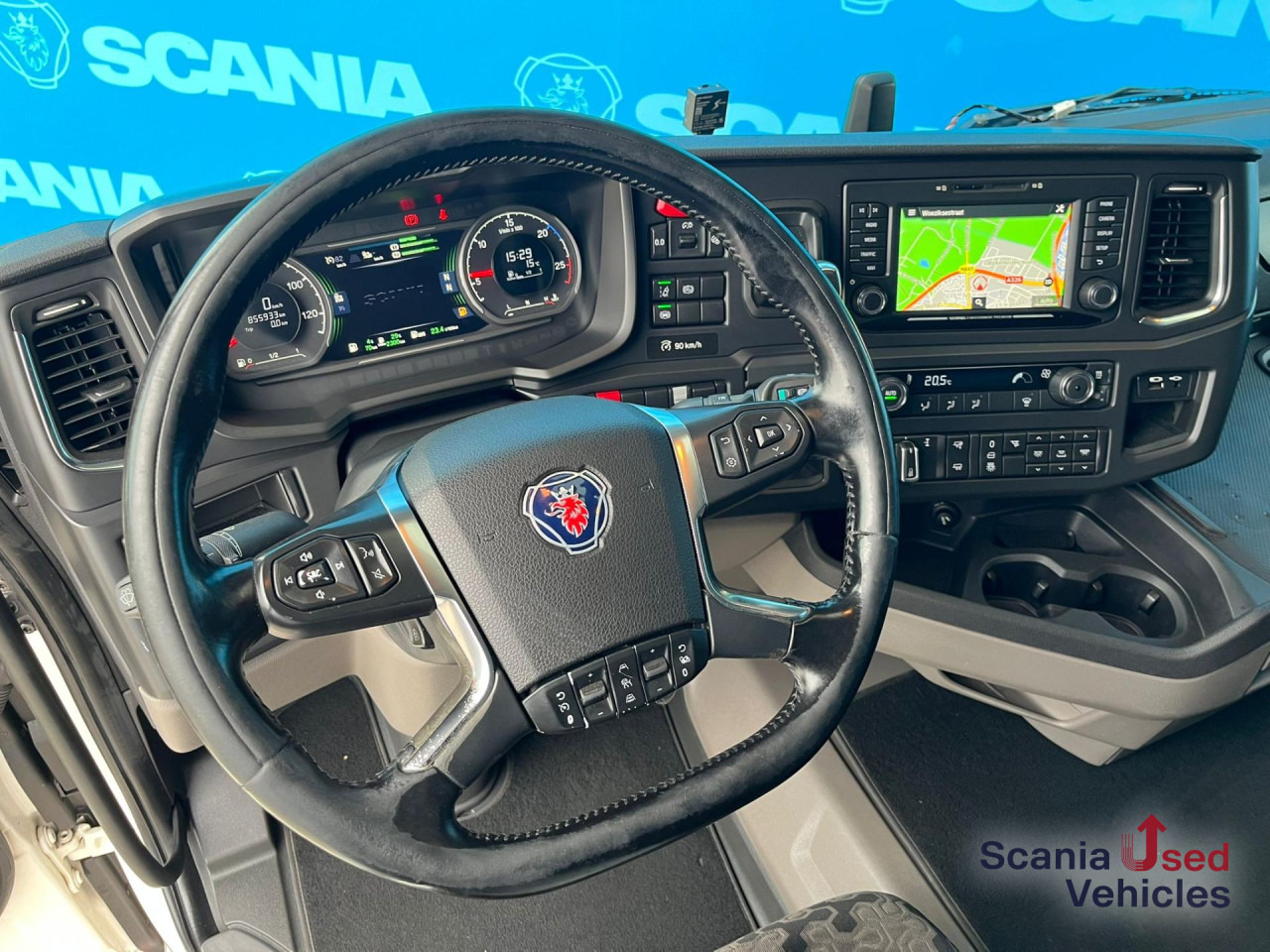 SCANIA R 450 A4x2NA RETARDER DIFF-L 8T PTO ADR-FL SMART2 - Tractor unit: picture 3 SCANIA R 450 A4x2NA RETARDER DIFF-L 8T PTO ADR-FL SMART2 - Tractor unit: picture 3