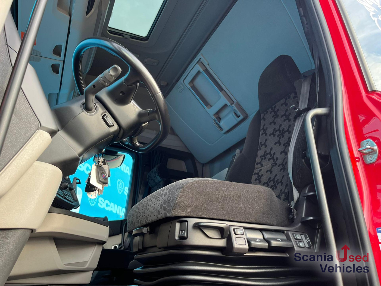 SCANIA R 450 A4x2NA RETARDER LED NAVI PTO - Tractor unit: picture 2 SCANIA R 450 A4x2NA RETARDER LED NAVI PTO - Tractor unit: picture 2