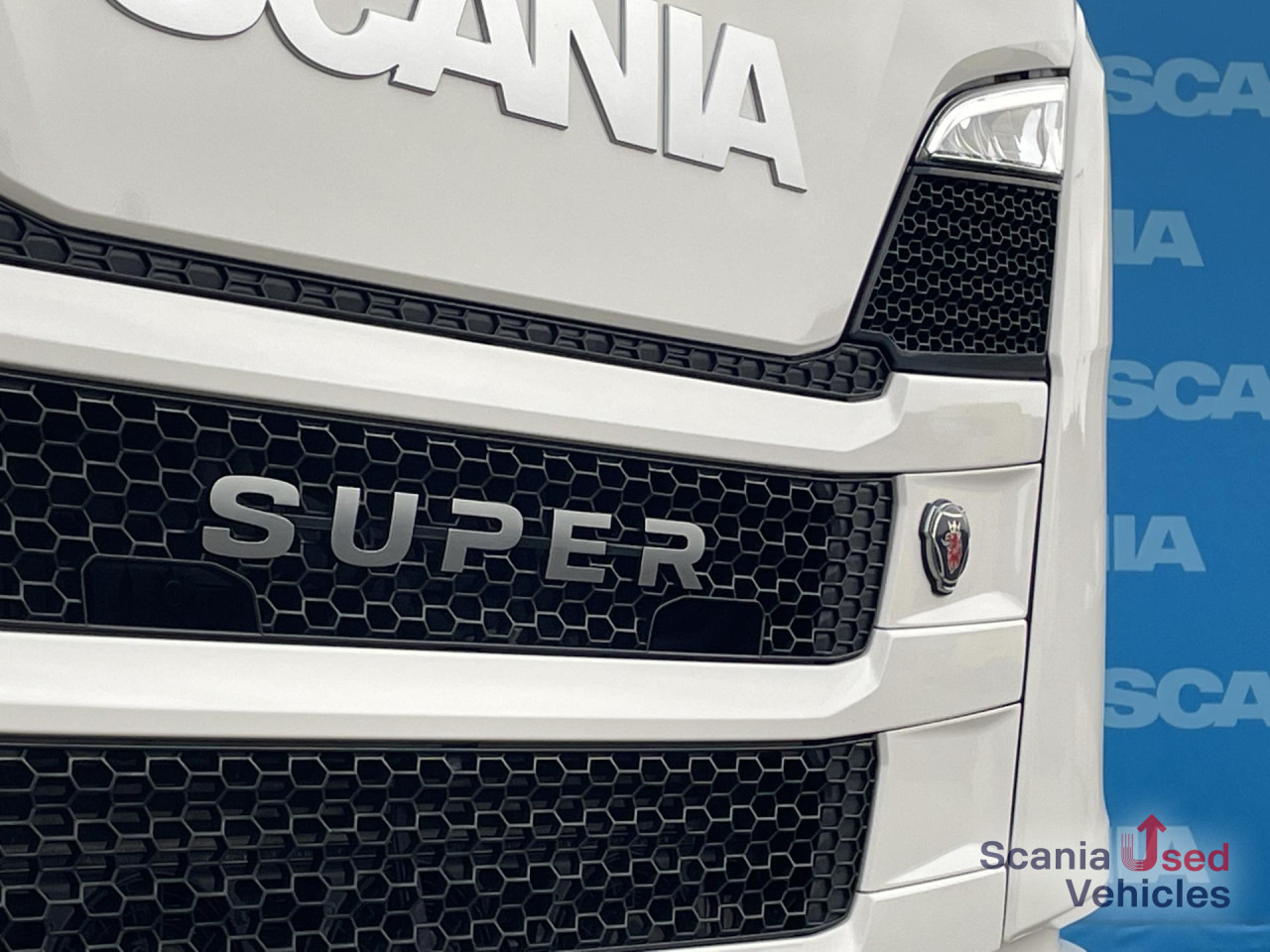 SCANIA R 500 A4x2NB RETARDER FULL AIR P-AIRCO VECTO 3 - Tractor unit: picture 3 SCANIA R 500 A4x2NB RETARDER FULL AIR P-AIRCO VECTO 3 - Tractor unit: picture 3
