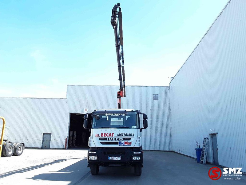 Iveco Trakker 360 Palfinger Pk18002 4+remote - Dropside/ Flatbed truck, Crane truck: picture 2 Iveco Trakker 360 Palfinger Pk18002 4+remote - Dropside/ Flatbed truck, Crane truck: picture 2