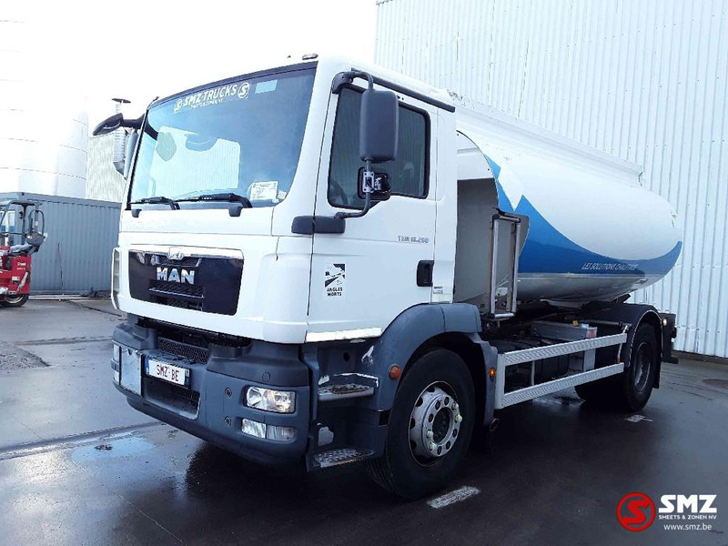 MAN TGM 18.290 13500L 4 Compartments - Tank truck: picture 2 MAN TGM 18.290 13500L 4 Compartments - Tank truck: picture 2