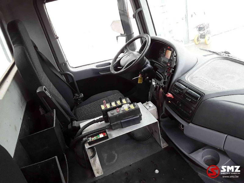 Container transporter/ Swap body truck Mercedes-Benz Actros 2641 6x4: picture 6