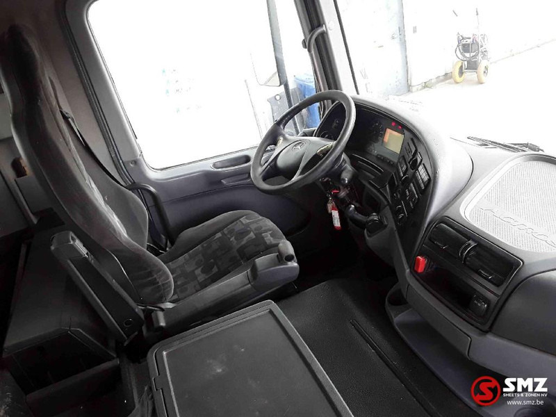 Interior photo 1: Tractor unit Mercedes-Benz Actros 2041 lames EPS