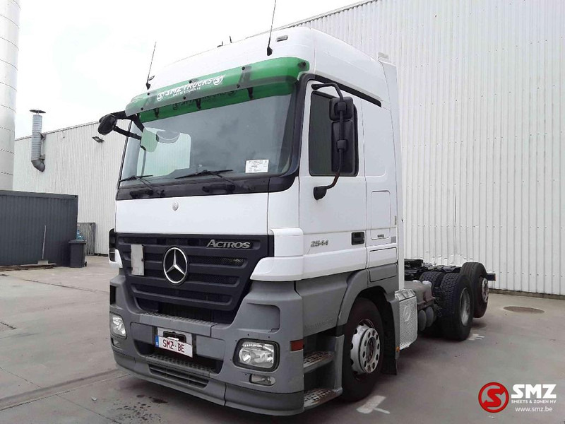 Mercedes-Benz Actros 2544 6x2 megaspace - Tractor unit: picture 3 Mercedes-Benz Actros 2544 6x2 megaspace - Tractor unit: picture 3