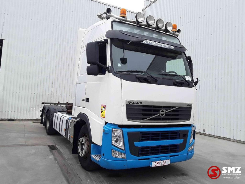 Volvo FH 420 6x2 - Container transporter/ Swap body truck: picture 1 Volvo FH 420 6x2 - Container transporter/ Swap body truck: picture 1