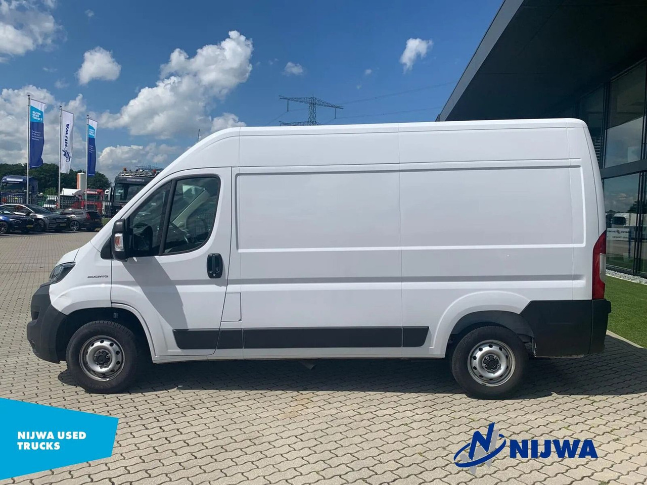 Fiat Ducato L2H2 Trekhaak + Airco Kasten - Small van: picture 5 Fiat Ducato L2H2 Trekhaak + Airco Kasten - Small van: picture 5
