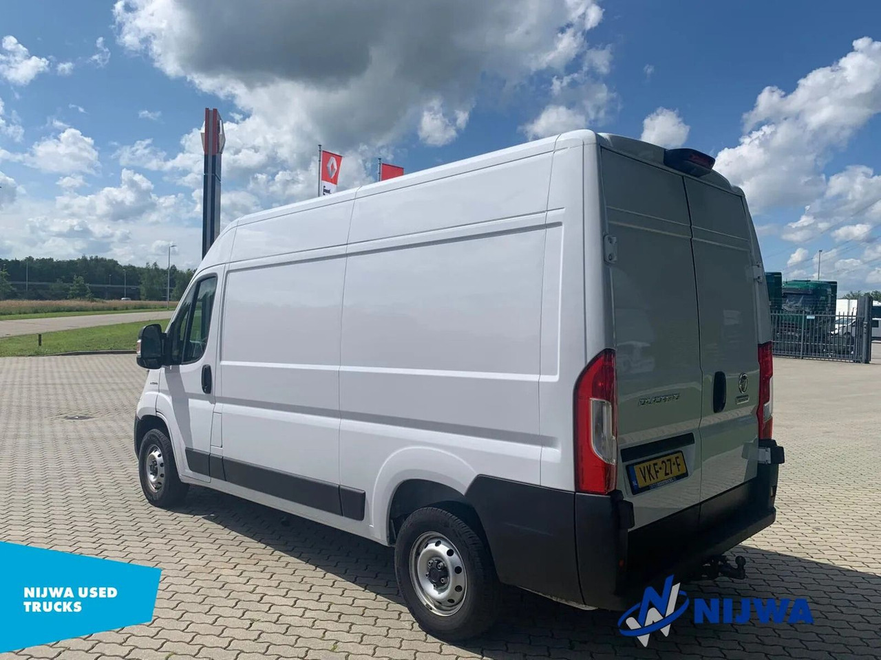 Fiat Ducato L2H2 Trekhaak + Airco Kasten - Small van: picture 4 Fiat Ducato L2H2 Trekhaak + Airco Kasten - Small van: picture 4