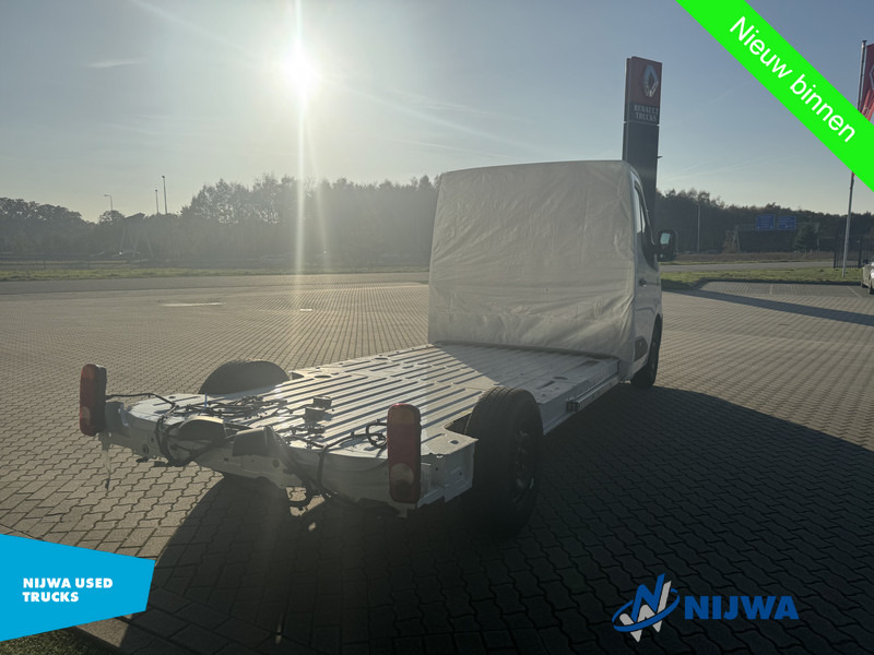 Renault Master E-Tech 145 L3H1 platform cabine - Van, Electric van: picture 4 Renault Master E-Tech 145 L3H1 platform cabine - Van, Electric van: picture 4