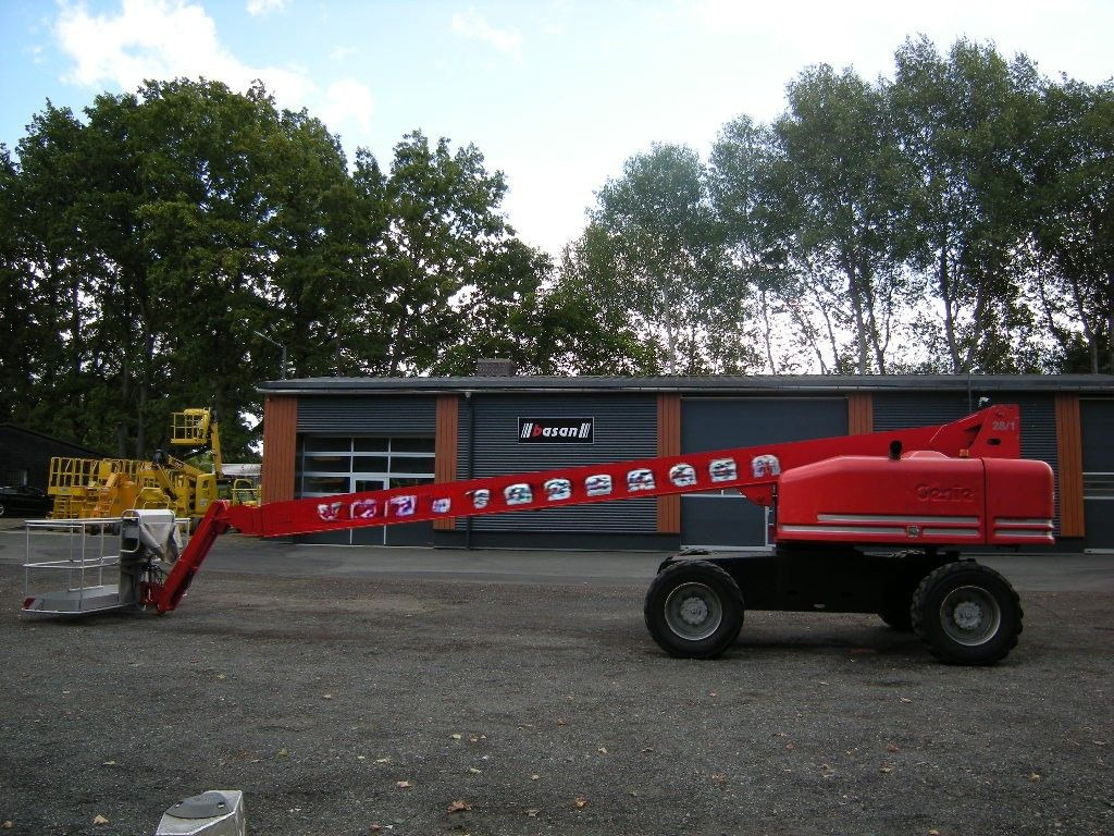 Genie Arbeitsbühne Genie S-85, AH 28 m - Truck mounted aerial platform: picture 2 Genie Arbeitsbühne Genie S-85, AH 28 m - Truck mounted aerial platform: picture 2