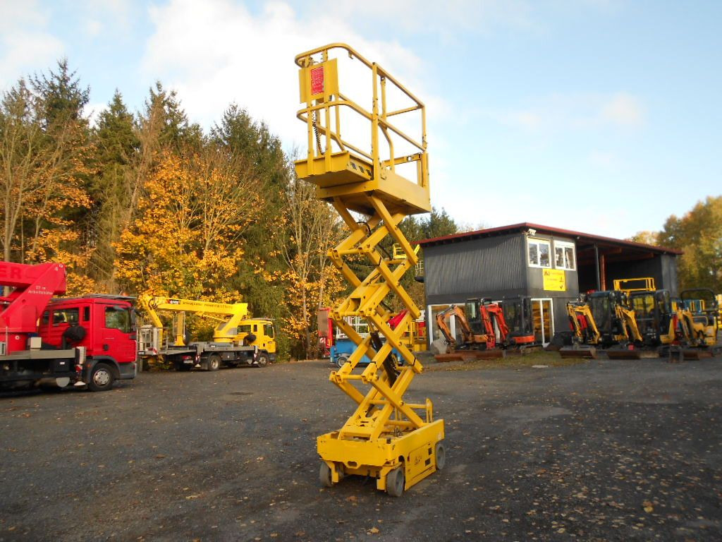 Genie GS 1330, Leichtscherenarbeitsbühne Genie 5,9 m - Truck mounted aerial platform: picture 5 Genie GS 1330, Leichtscherenarbeitsbühne Genie 5,9 m - Truck mounted aerial platform: picture 5