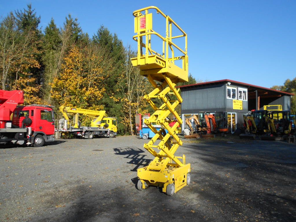 Genie GS 1330, Leichtscherenarbeitsbühne Genie 5,9 m - Truck mounted aerial platform: picture 5 Genie GS 1330, Leichtscherenarbeitsbühne Genie 5,9 m - Truck mounted aerial platform: picture 5