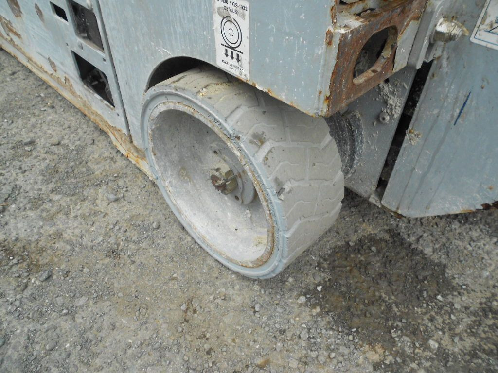 Leasing of Genie GS 1932, Scherenarbeitsbühne Genie 8 m Genie GS 1932, Scherenarbeitsbühne Genie 8 m: picture 11 Leasing of Genie GS 1932, Scherenarbeitsbühne Genie 8 m Genie GS 1932, Scherenarbeitsbühne Genie 8 m: picture 11