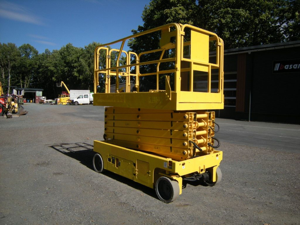 Leasing of  Genie GS 4047 Scherenarbeitsbühne Genie 14 m Genie GS 4047 Scherenarbeitsbühne Genie 14 m: picture 24