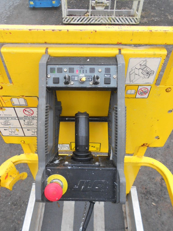 Truck mounted aerial platform JLG 1930 ES, Scherenarbeitsbühne AH 8 m: picture 12 Truck mounted aerial platform JLG 1930 ES, Scherenarbeitsbühne AH 8 m: picture 12