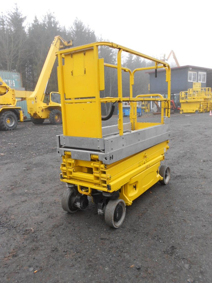 Truck mounted aerial platform JLG 1930 ES, Scherenarbeitsbühne AH 8 m: picture 18 Truck mounted aerial platform JLG 1930 ES, Scherenarbeitsbühne AH 8 m: picture 18