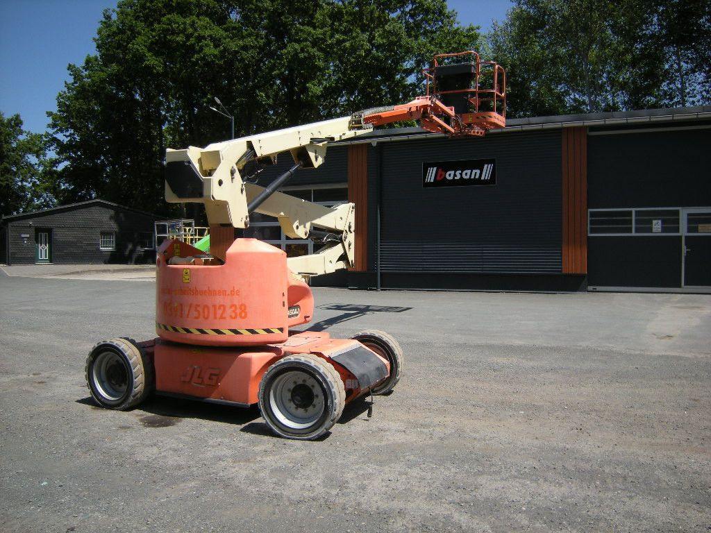 JLG E450 AJ Gelenkteleskoparbeitsbühne 16 m - Truck mounted aerial platform: picture 1 JLG E450 AJ Gelenkteleskoparbeitsbühne 16 m - Truck mounted aerial platform: picture 1
