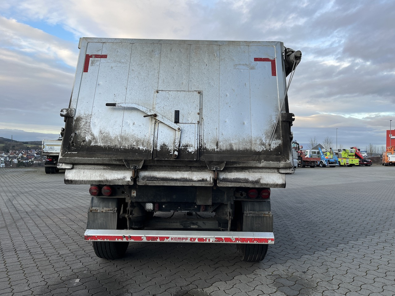 Tipper semi-trailer Kempf SKM 35 3 Thermo Mulde: picture 8
