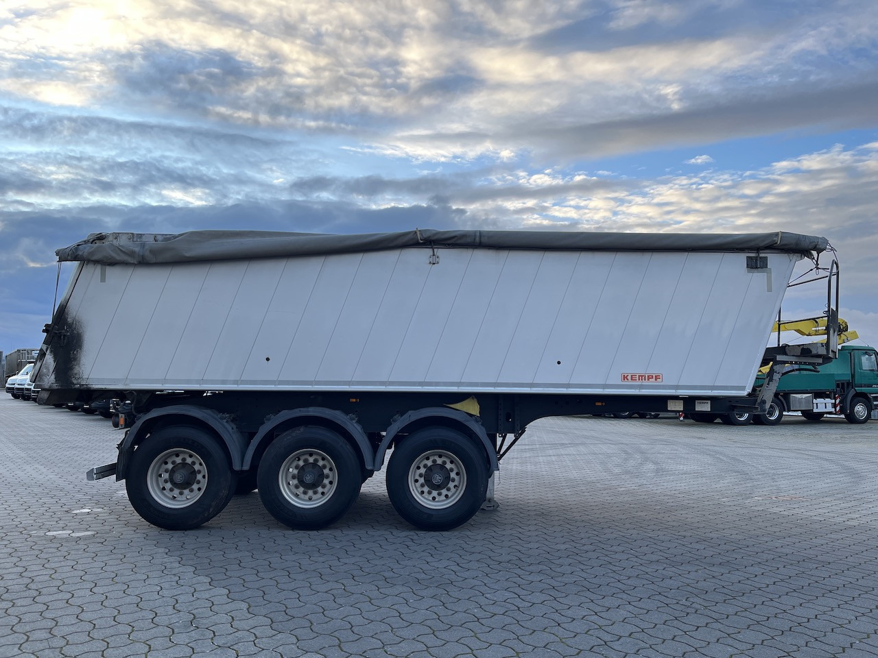 Tipper semi-trailer Kempf SKM 35 3 Thermo Mulde: picture 10