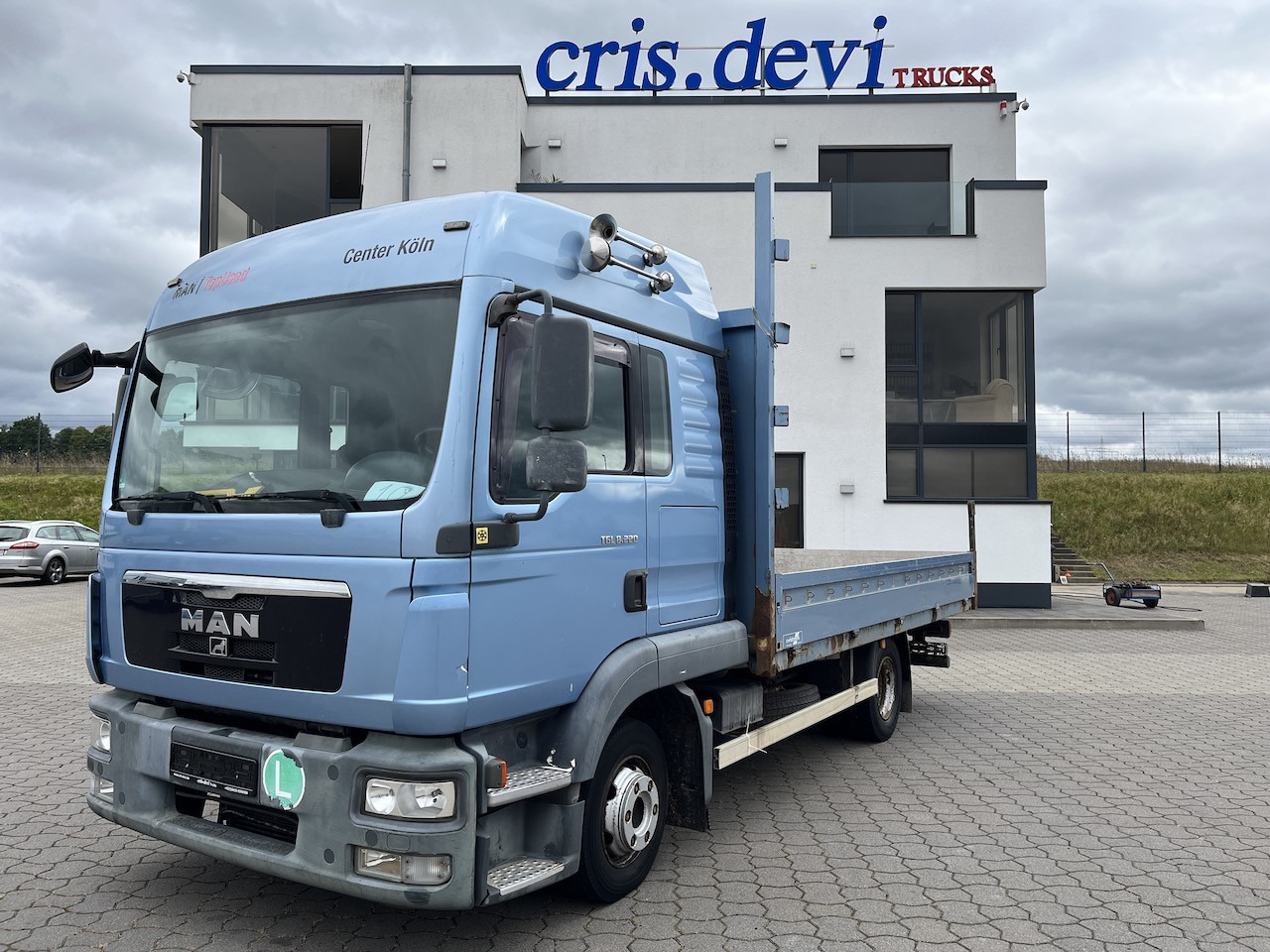 MAN TGL 8.220 4x2 Pritsche AHK - Flatbed van: picture 1 MAN TGL 8.220 4x2 Pritsche AHK - Flatbed van: picture 1