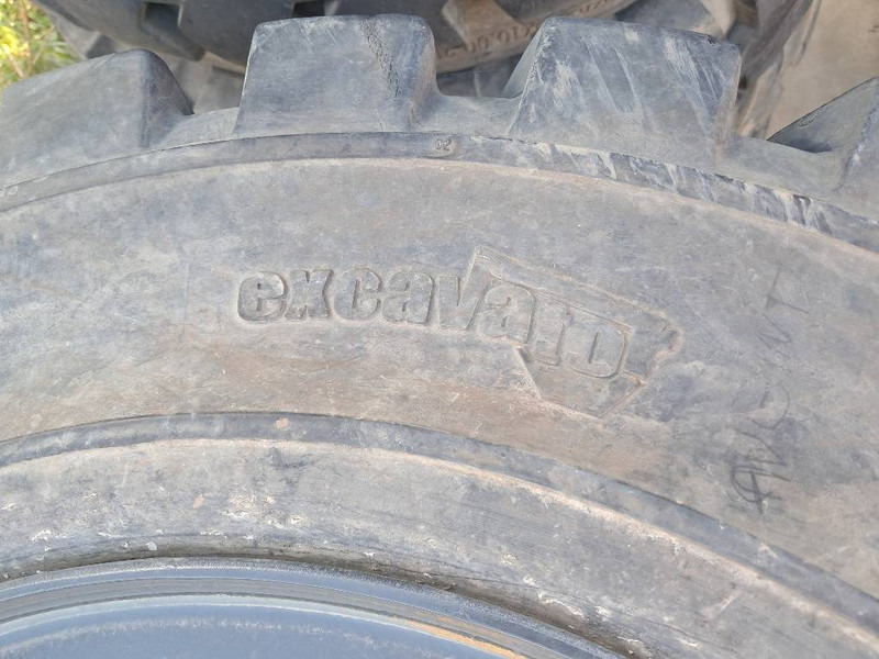 Trelleborg Excavator 10.00-20 SOLID (8 tyres) - Wheels and tires for Construction machinery: picture 4 Trelleborg Excavator 10.00-20 SOLID (8 tyres) - Wheels and tires for Construction machinery: picture 4