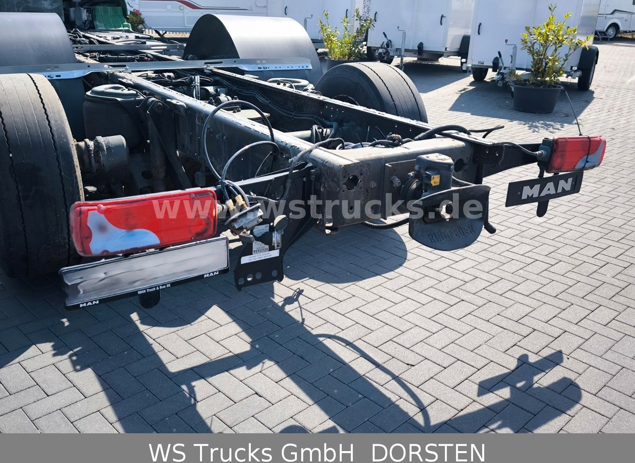 MAN TGS 26.500 6x2 Luft/Luft Lenkachse Intader - Cab chassis truck: picture 5 MAN TGS 26.500 6x2 Luft/Luft Lenkachse Intader - Cab chassis truck: picture 5