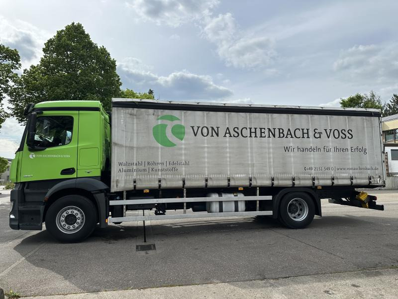 Mercedes Antos 1827 L Pr/Plane Rungentaschen E6 - Curtainsider truck: picture 2 Mercedes Antos 1827 L Pr/Plane Rungentaschen E6 - Curtainsider truck: picture 2