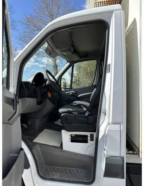 Refrigerated van Mercedes-Benz Sprinter 315 CDI Kühlfahrzeug TK V 300 D+E Seitentüre: picture 20