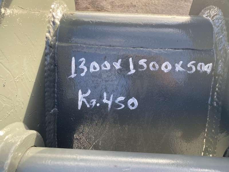 Excavator bucket 500mm - Axes 70mm: picture 6 Excavator bucket 500mm - Axes 70mm: picture 6