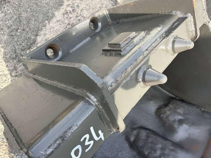 MECALAC 12 - 870mm - fond à revoir - Excavator bucket: picture 5 MECALAC 12 - 870mm - fond à revoir - Excavator bucket: picture 5