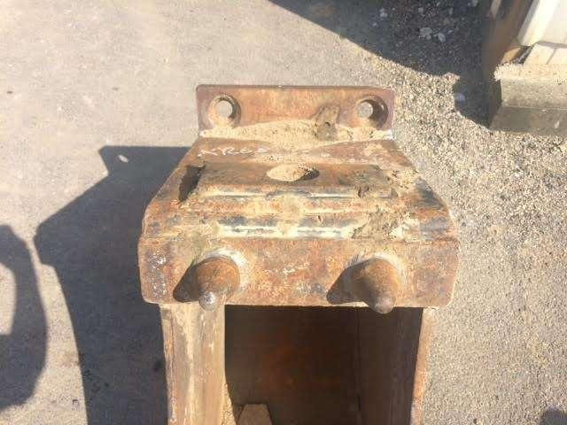 MECALAC 340 - 8/10/11/12 - Excavator bucket: picture 4 MECALAC 340 - 8/10/11/12 - Excavator bucket: picture 4