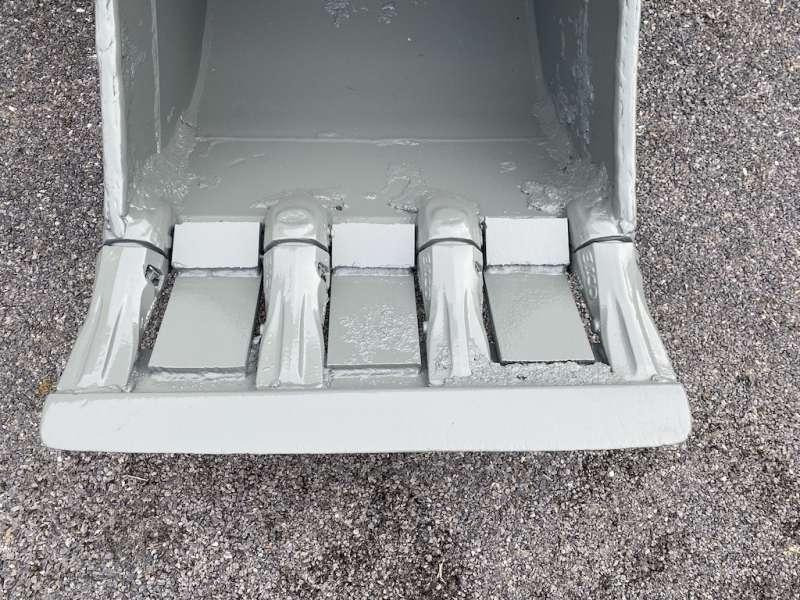 MECALAC Séries 8 / 10 / 11 / 12 - 620mm - Excavator bucket: picture 2 MECALAC Séries 8 / 10 / 11 / 12 - 620mm - Excavator bucket: picture 2