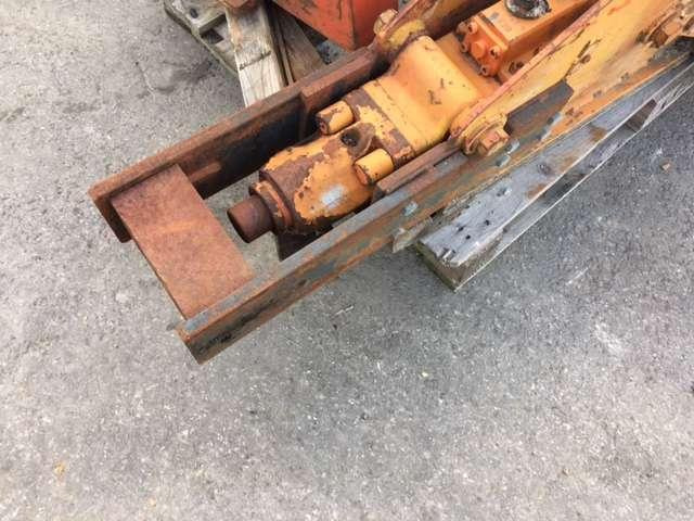 NPK H1XA - Palplanches - Hydraulic hammer for Construction machinery: picture 3 NPK H1XA - Palplanches - Hydraulic hammer for Construction machinery: picture 3