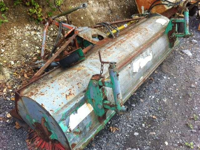 RABAUD BALAI 2500MM - Broom: picture 1 RABAUD BALAI 2500MM - Broom: picture 1