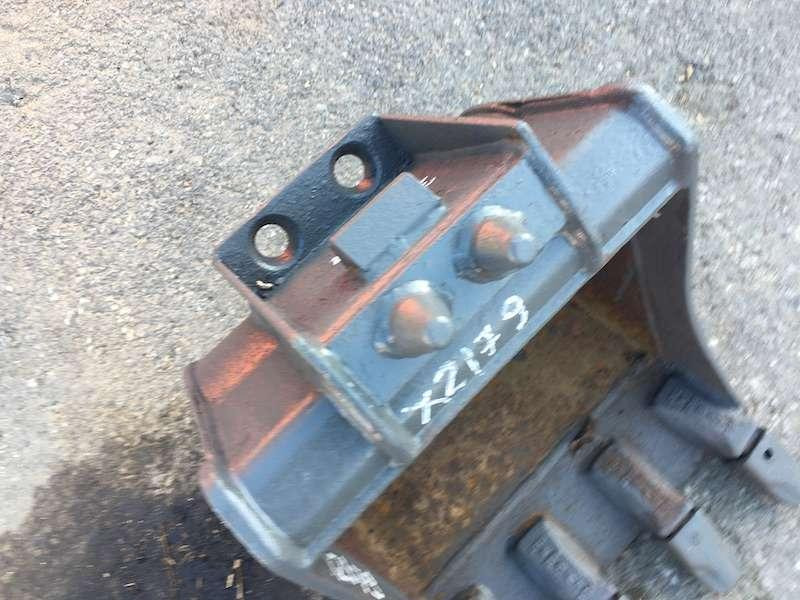VOLVO 390mm - attache VOLVO 1,5 Tonnes - Excavator bucket: picture 4 VOLVO 390mm - attache VOLVO 1,5 Tonnes - Excavator bucket: picture 4