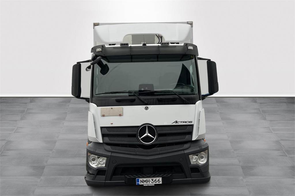 Mercedes-Benz ACTROS 1827L Ksa-kori + PL - Box truck: picture 2 Mercedes-Benz ACTROS 1827L Ksa-kori + PL - Box truck: picture 2