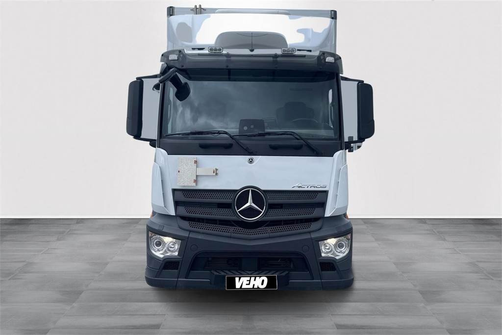 Mercedes-Benz Actros 1827 4x2 8,7m umpikori+PL nostin - Isothermal truck: picture 2 Mercedes-Benz Actros 1827 4x2 8,7m umpikori+PL nostin - Isothermal truck: picture 2